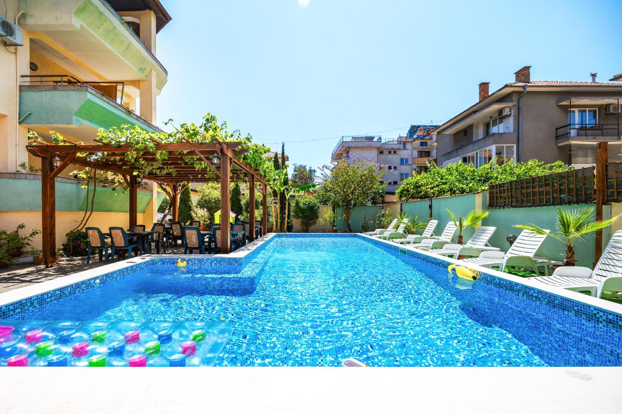 Paradise Chernomorets Esterno foto